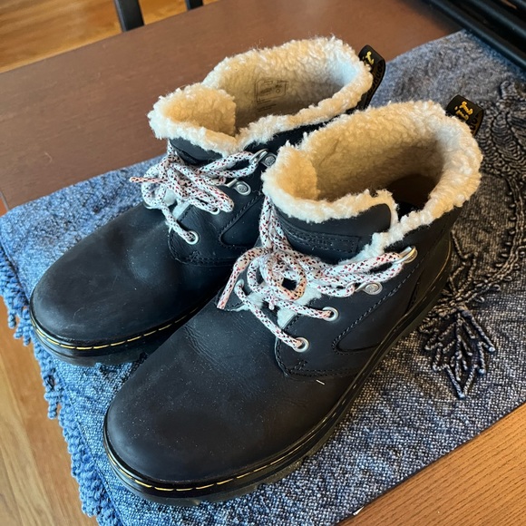 Doc dr martens Bonny faux sherling lined boots (worn once) - Picture 4 of 7